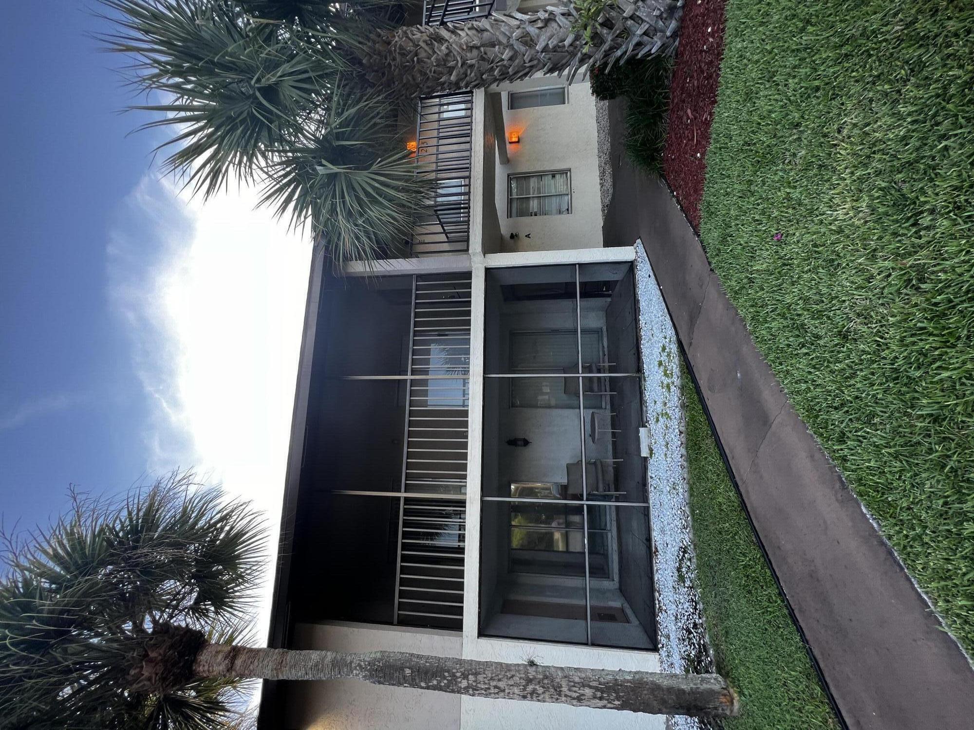 4215 S 57th Avenue E