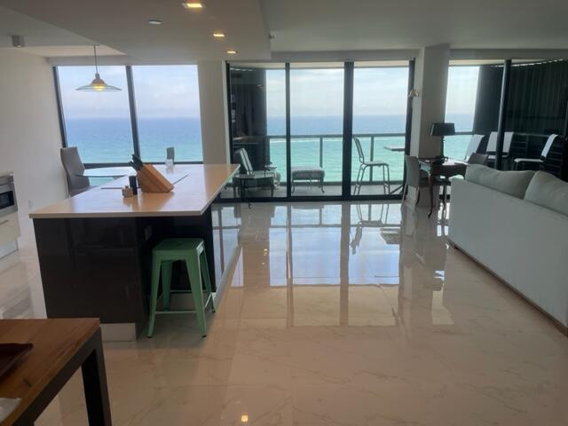 250 S Ocean Boulevard 11g