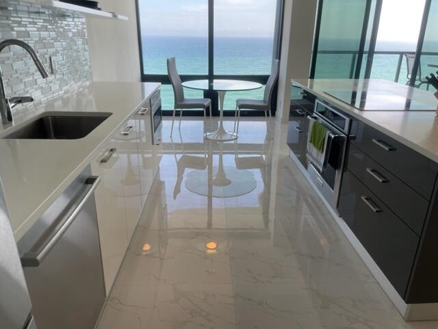 250 S Ocean Boulevard 11g