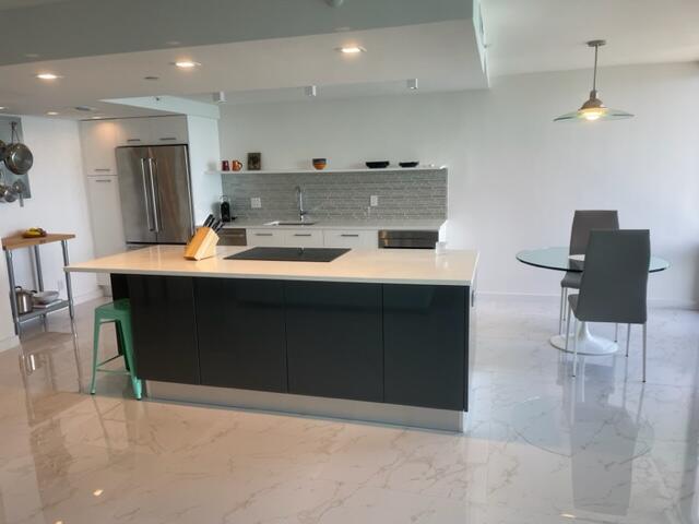 250 S Ocean Boulevard 11g