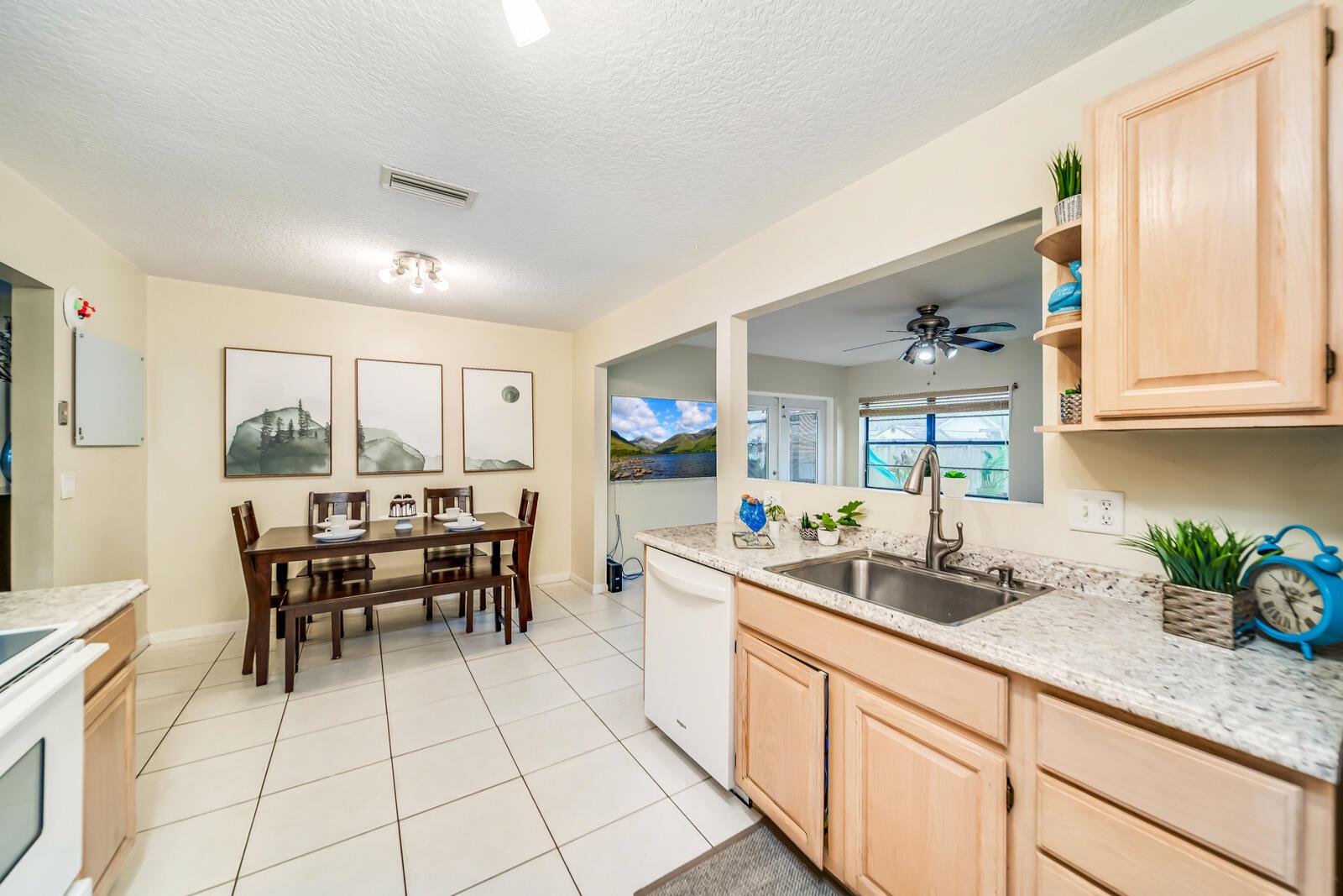 9483 Saddlebrook Drive