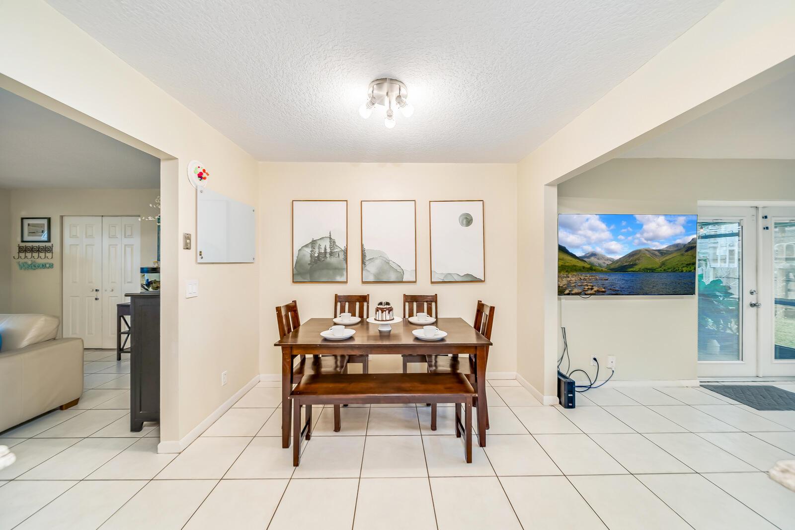 9483 Saddlebrook Drive