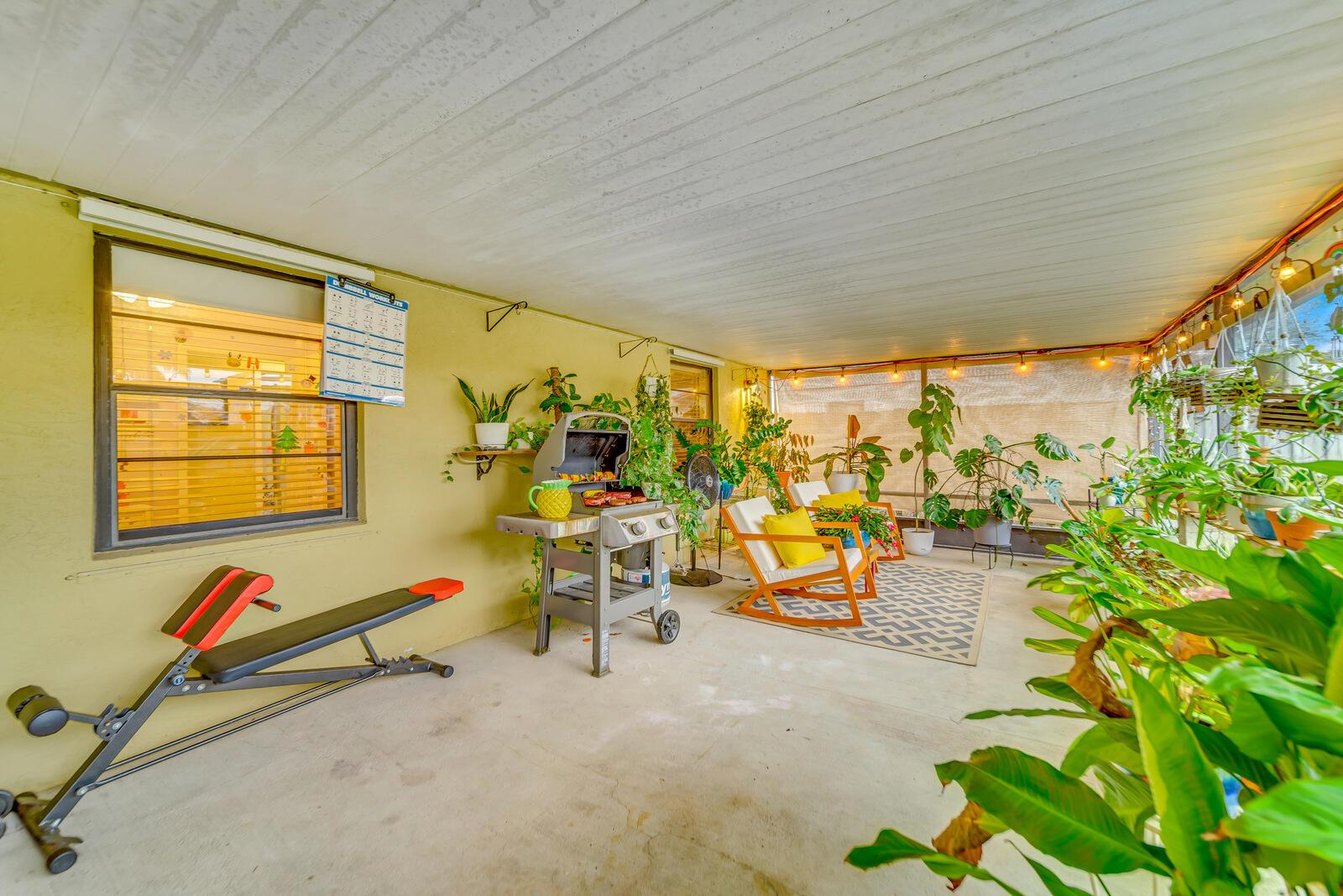 9483 Saddlebrook Drive