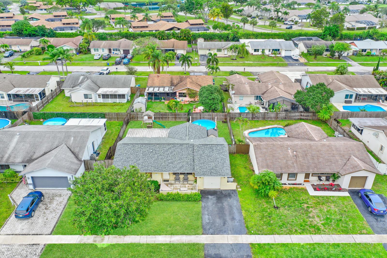 9483 Saddlebrook Drive