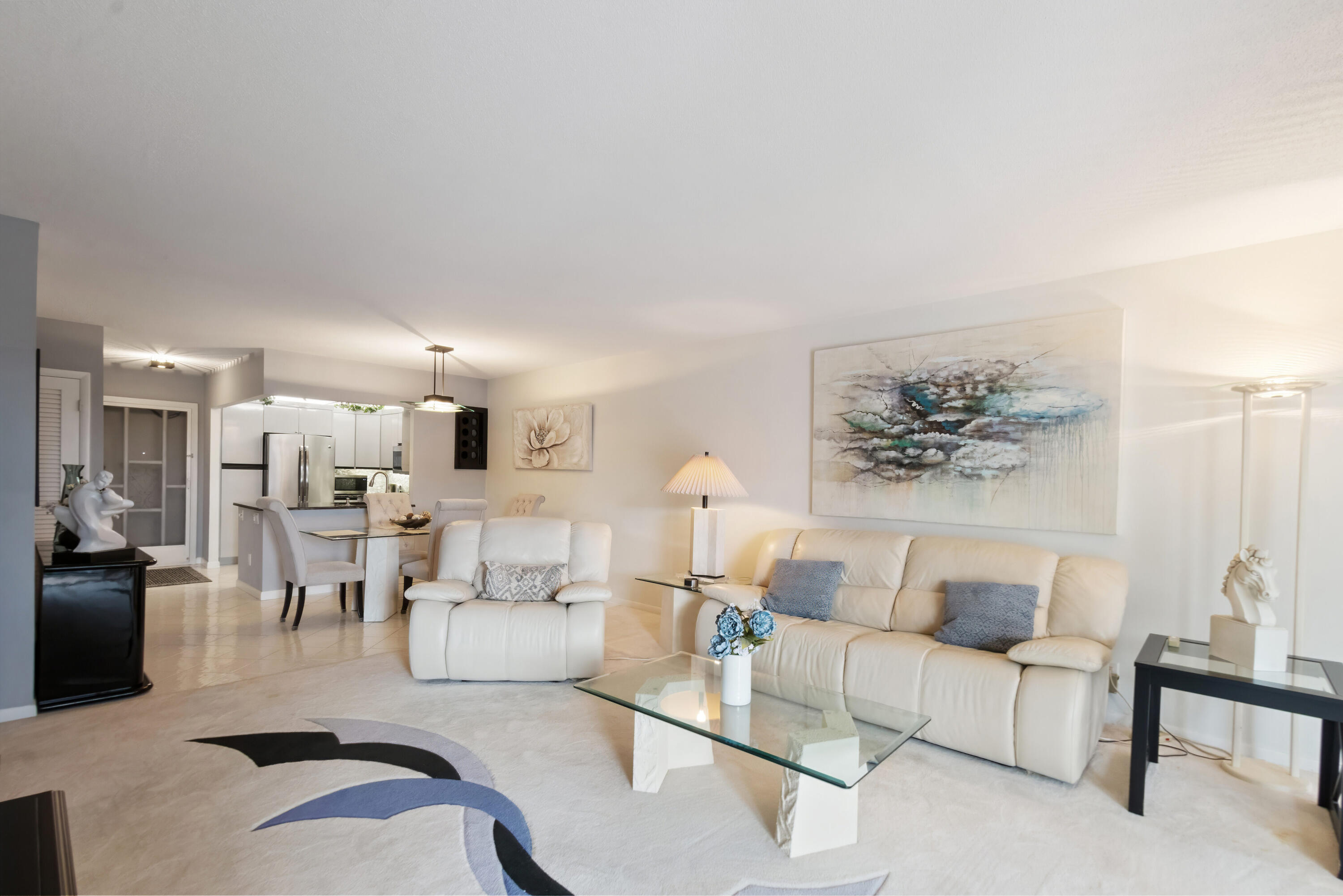 400 N Federal Highway 612