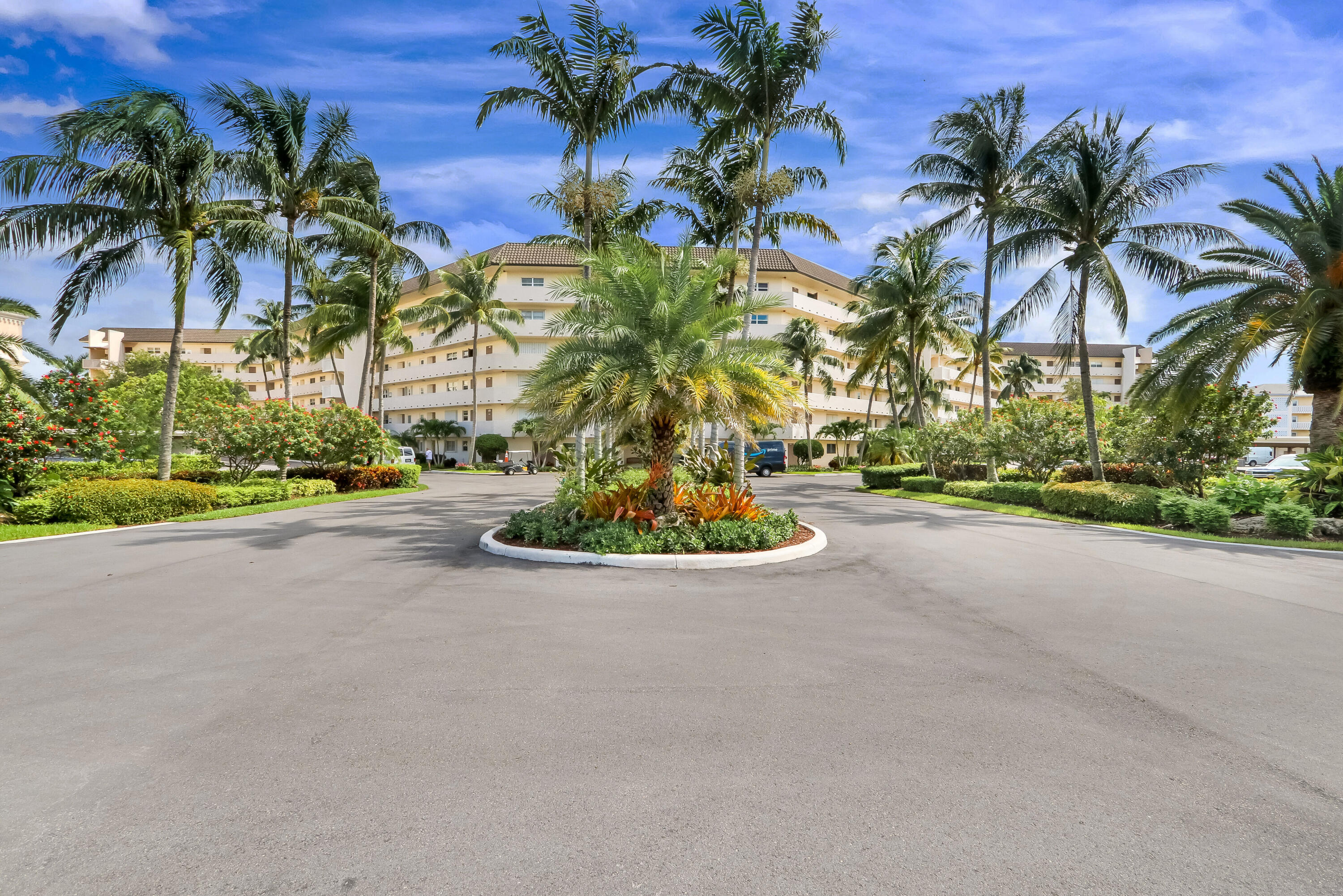 400 N Federal Highway 612