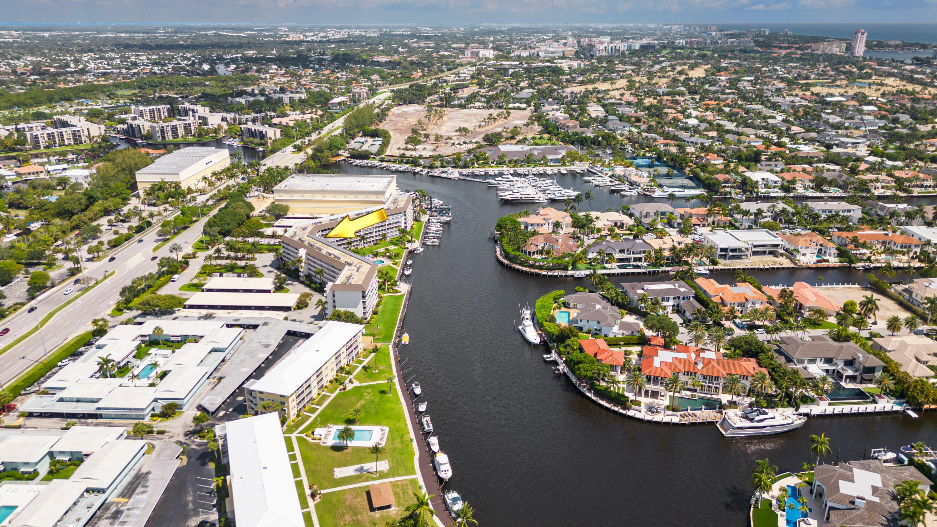 400 N Federal Highway 612