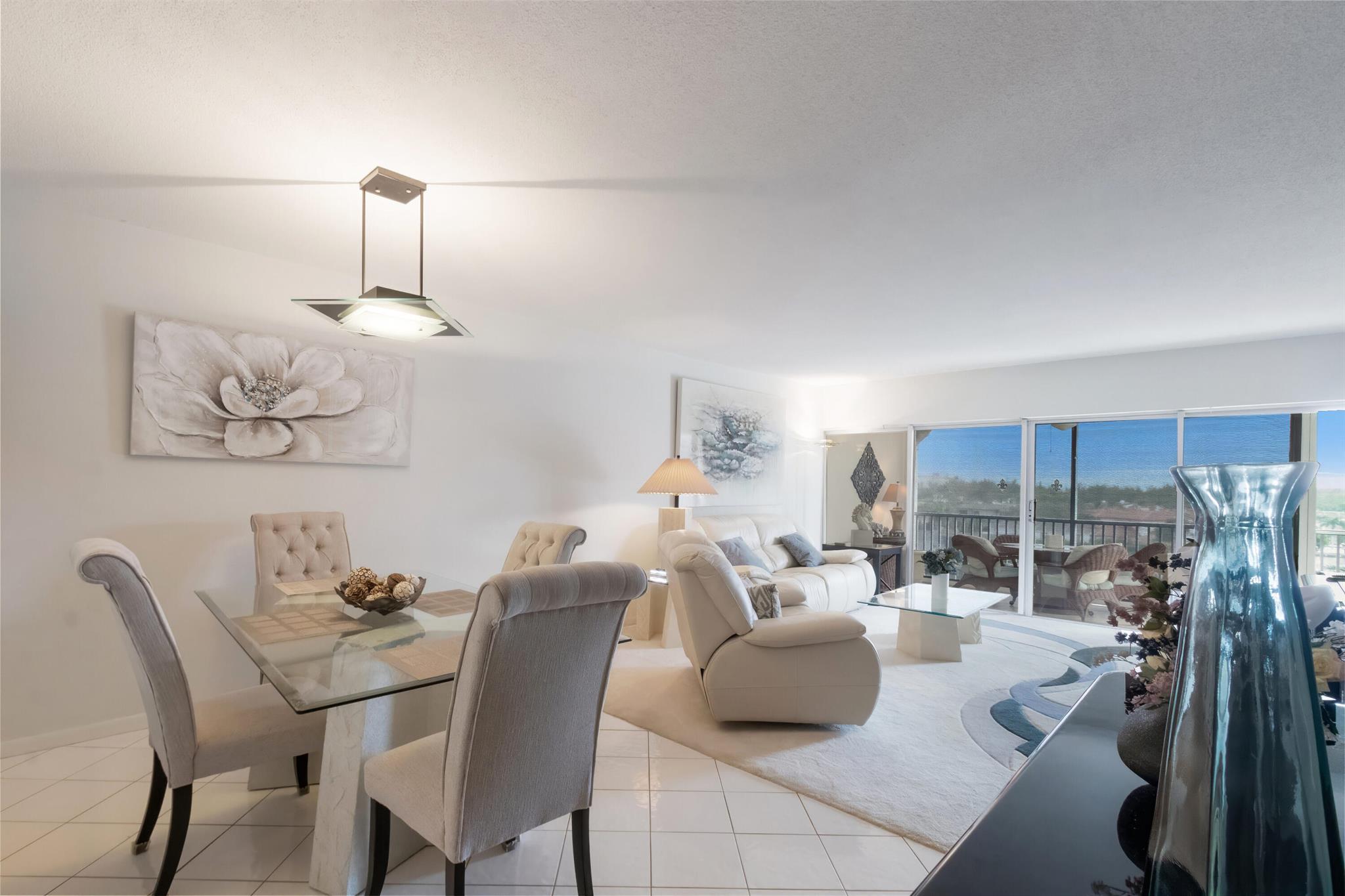 400 N Federal Highway 612