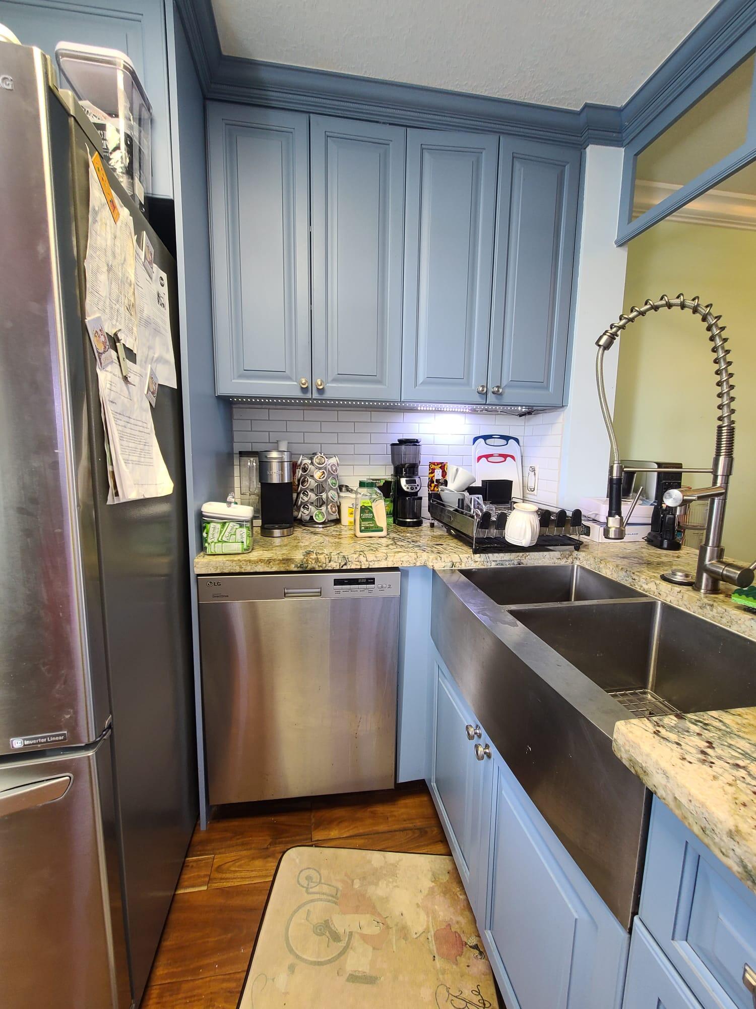 117 Lake Emerald Drive 403