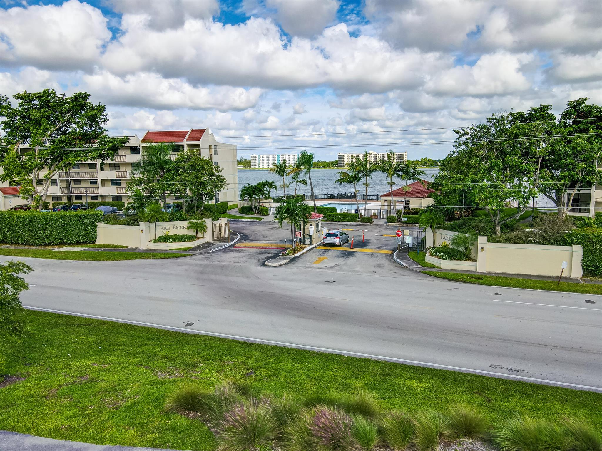 117 Lake Emerald Drive 403