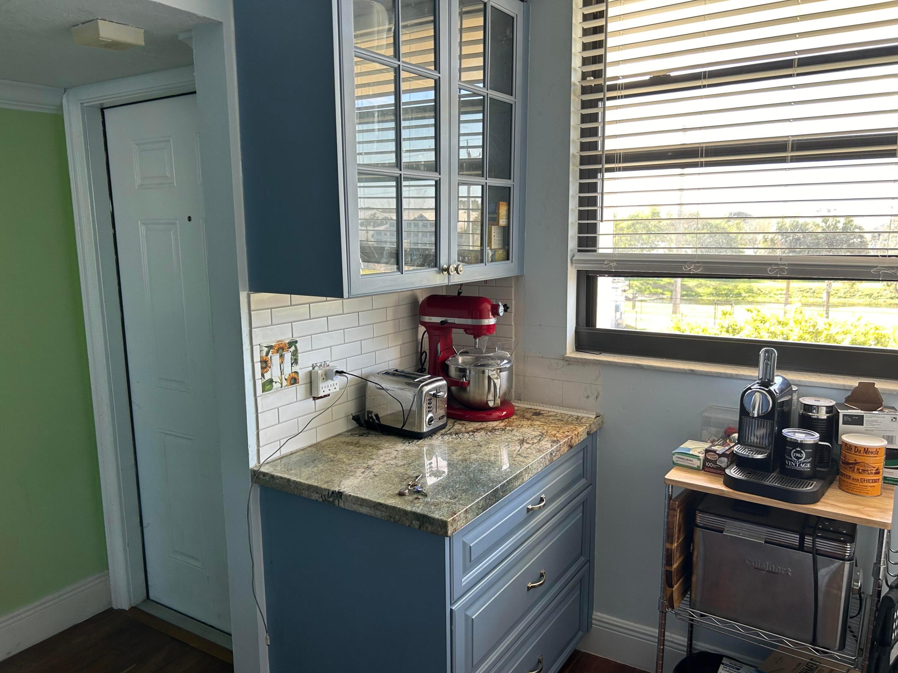 117 Lake Emerald Drive 403