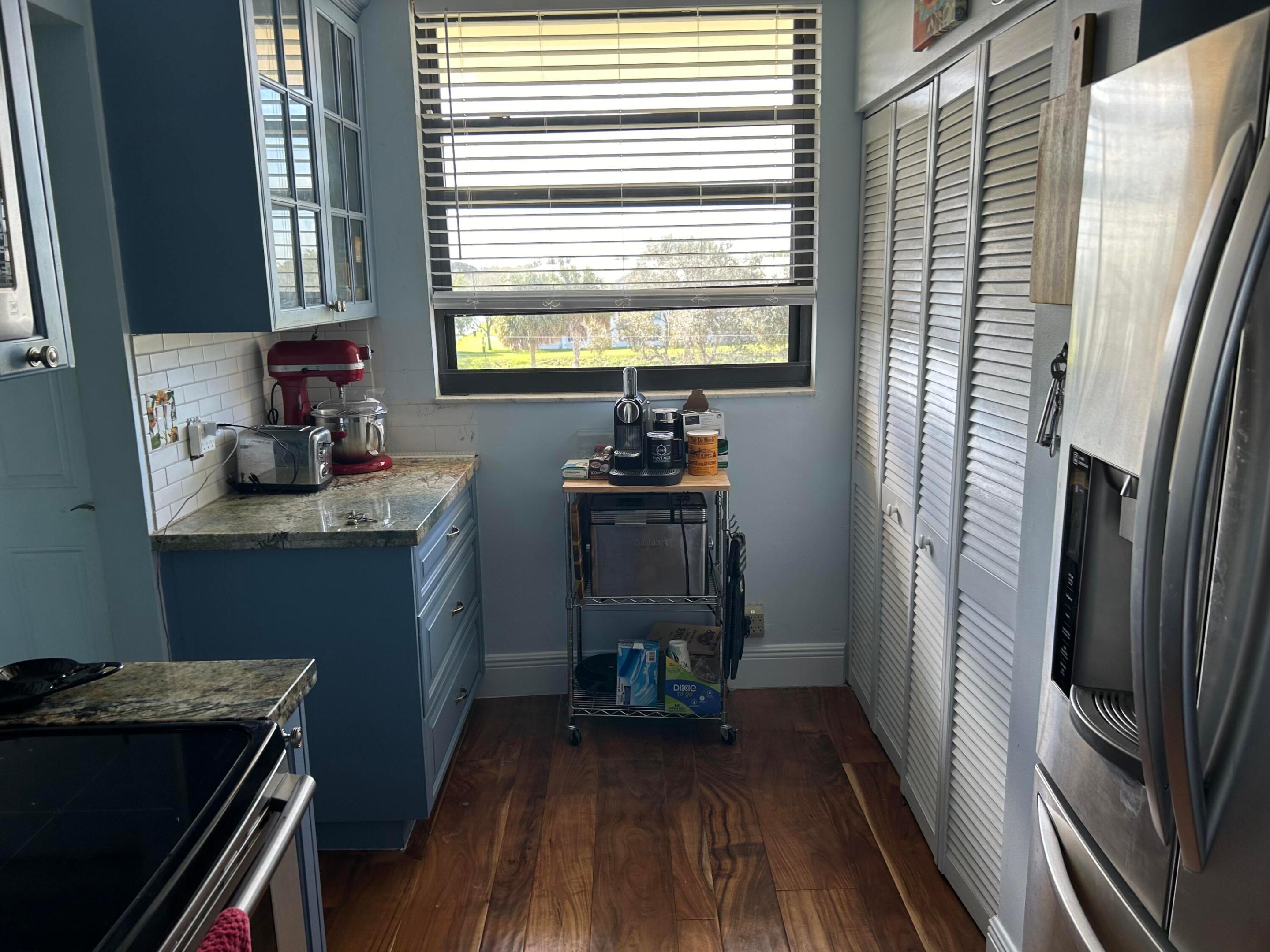 117 Lake Emerald Drive 403