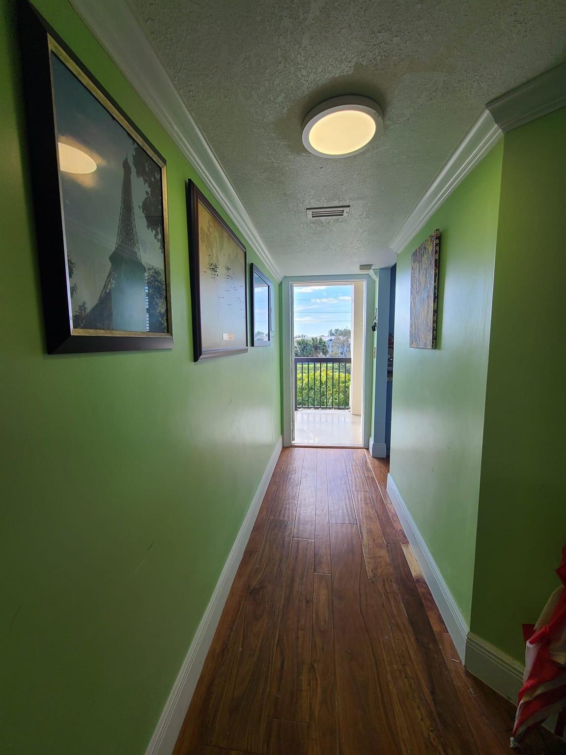 117 Lake Emerald Drive 403