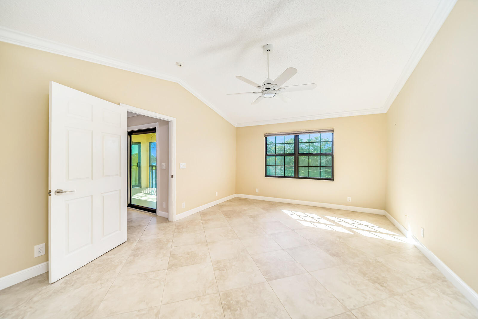 22799 Trelawny Terrace F