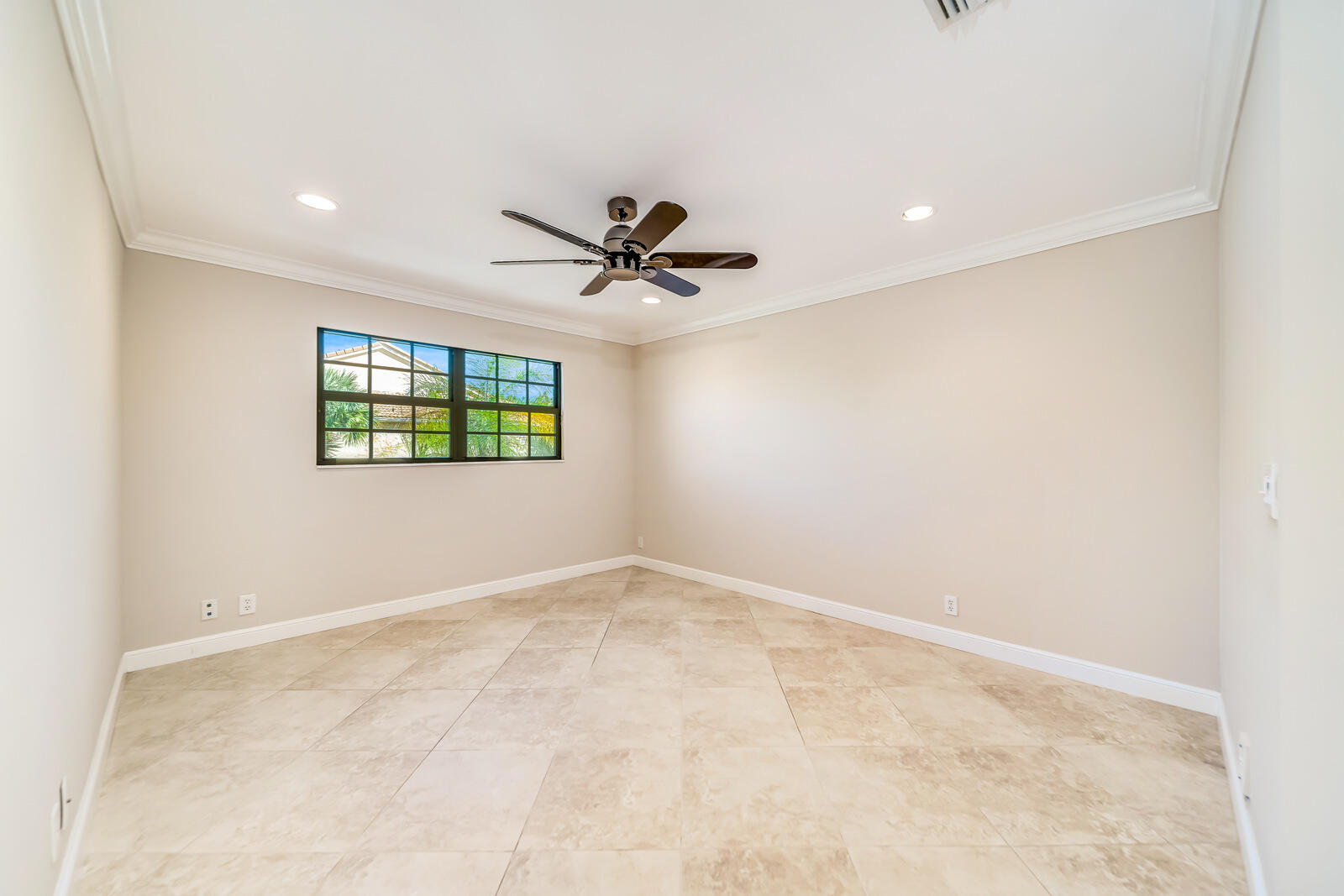 22799 Trelawny Terrace F