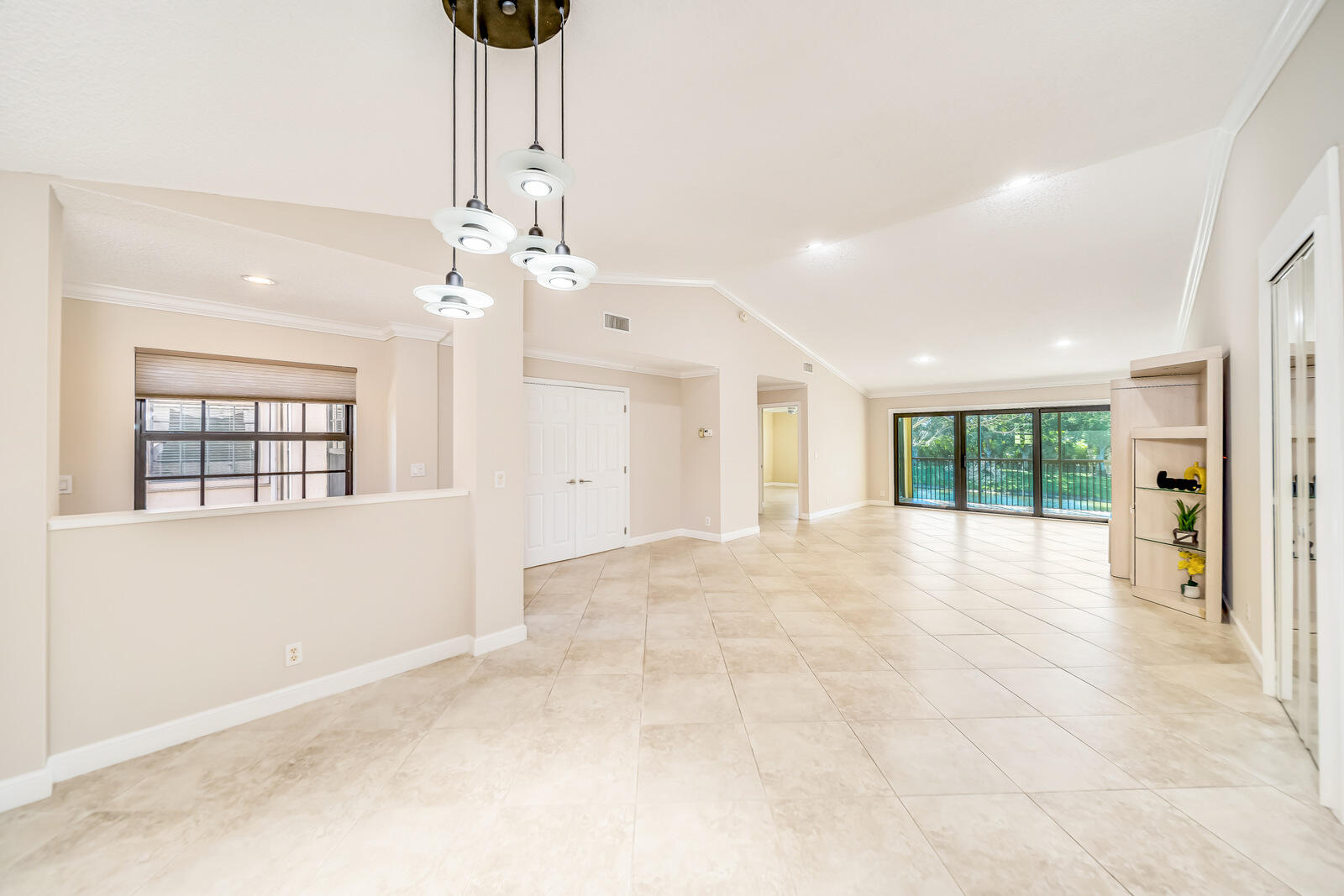 22799 Trelawny Terrace F