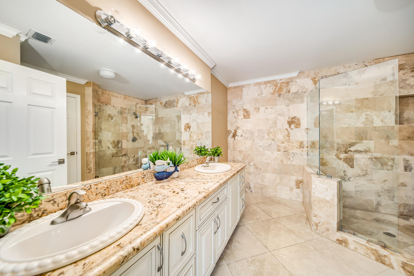 22799 Trelawny Terrace F