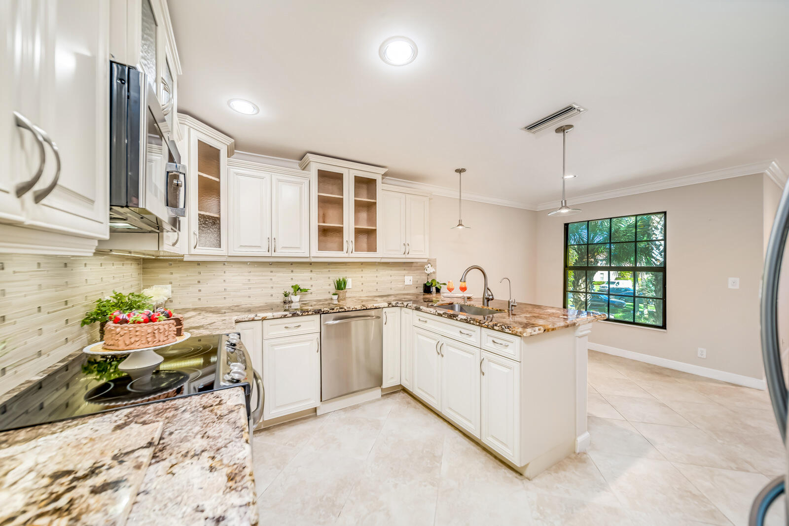 22799 Trelawny Terrace F