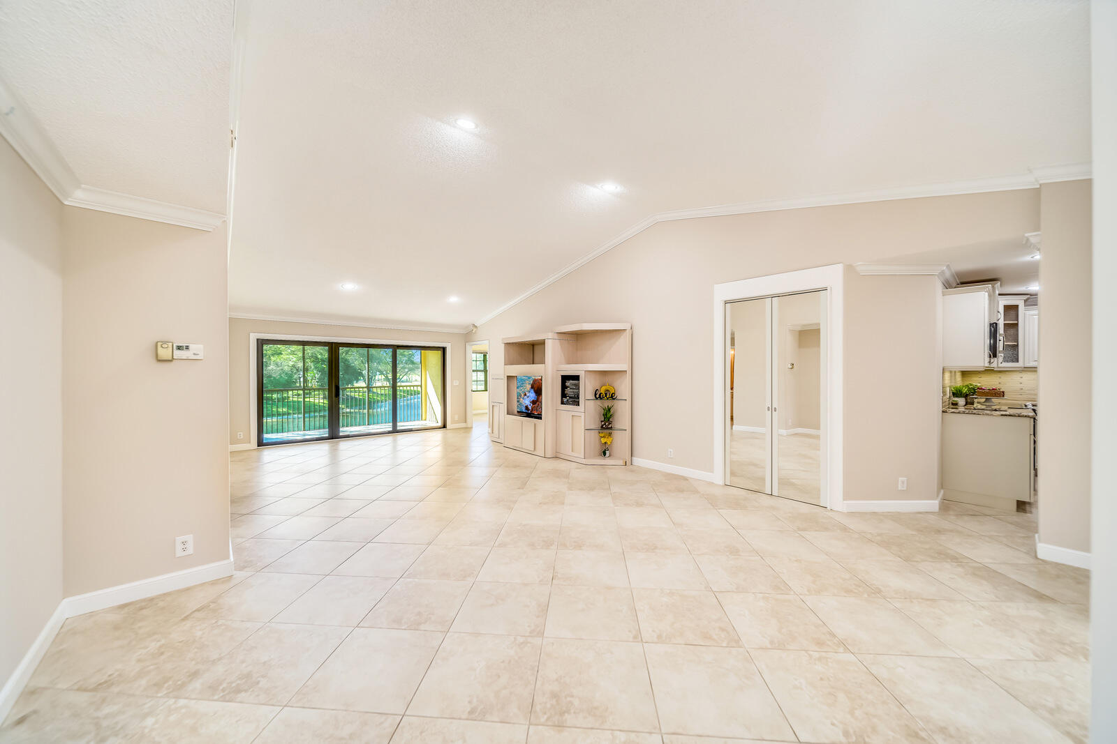 22799 Trelawny Terrace F