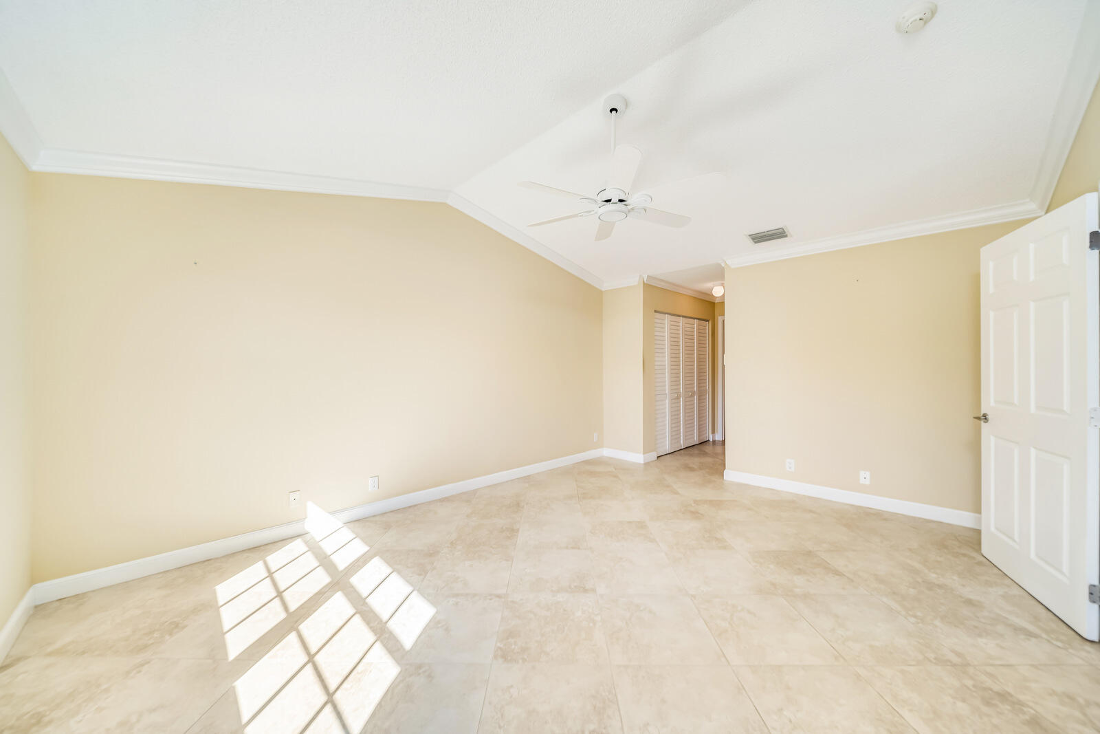 22799 Trelawny Terrace F