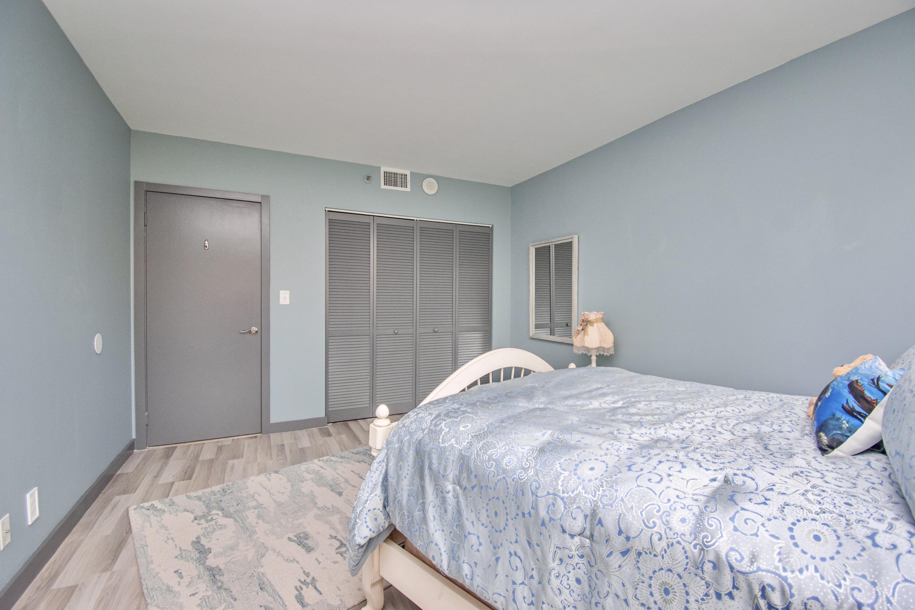 5951 Wellesley Park Drive 203