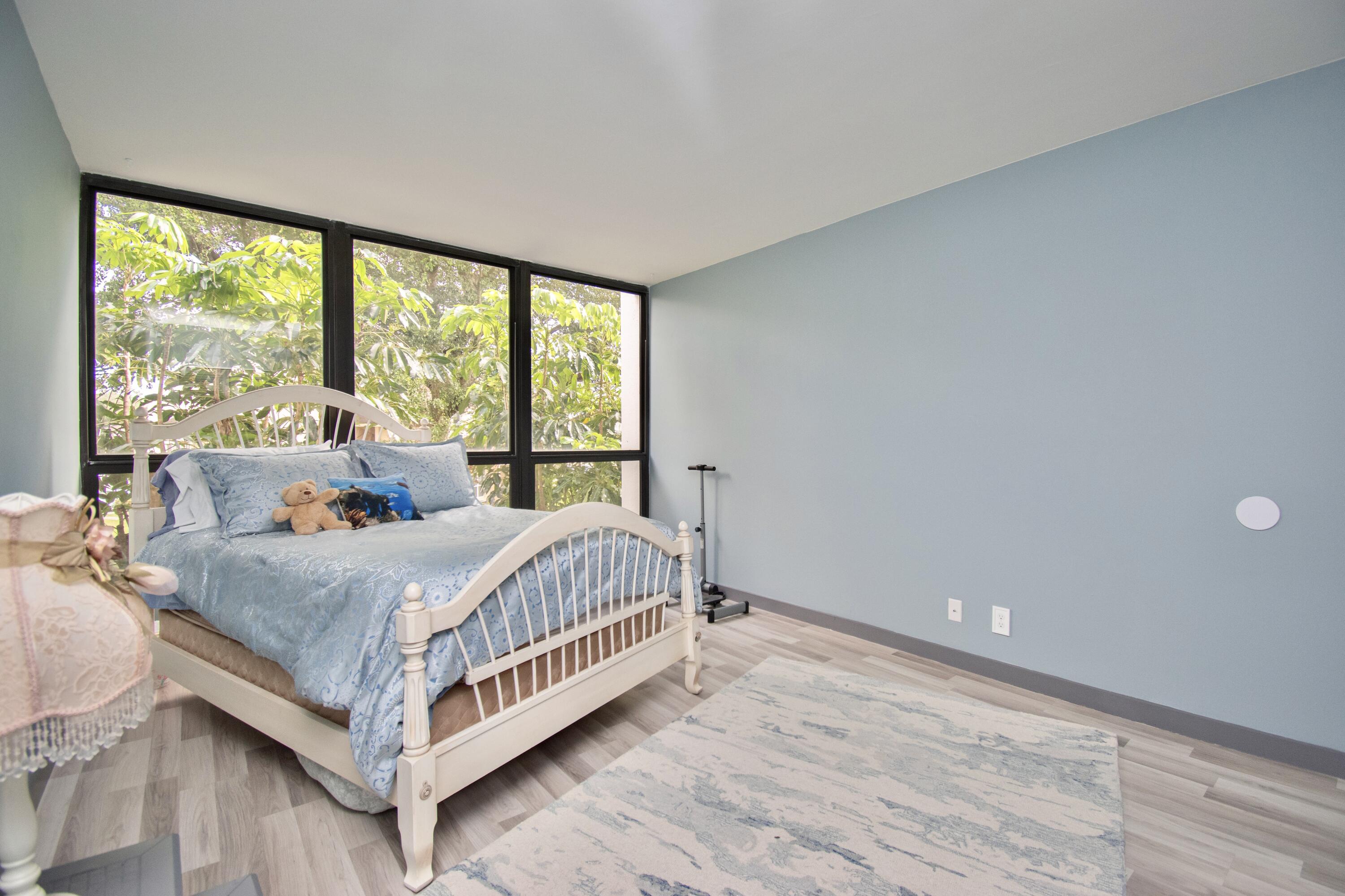 5951 Wellesley Park Drive 203