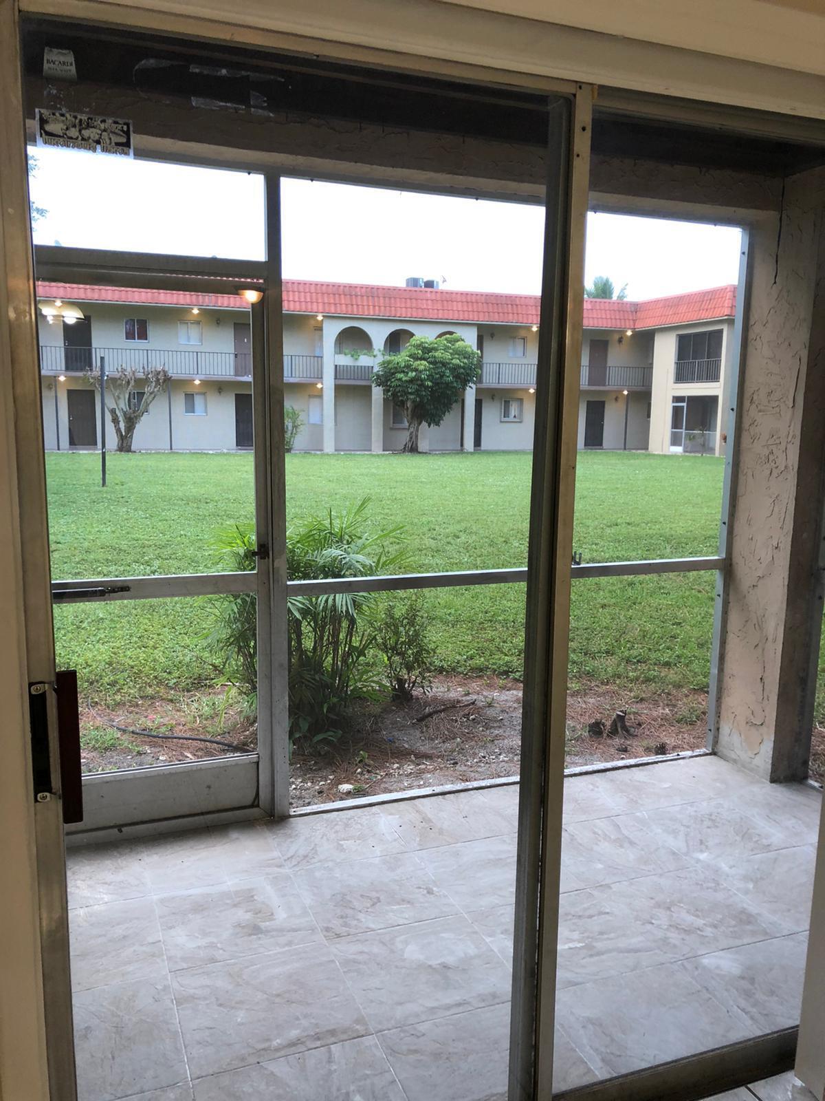 6100 Forest Hill Boulevard 102