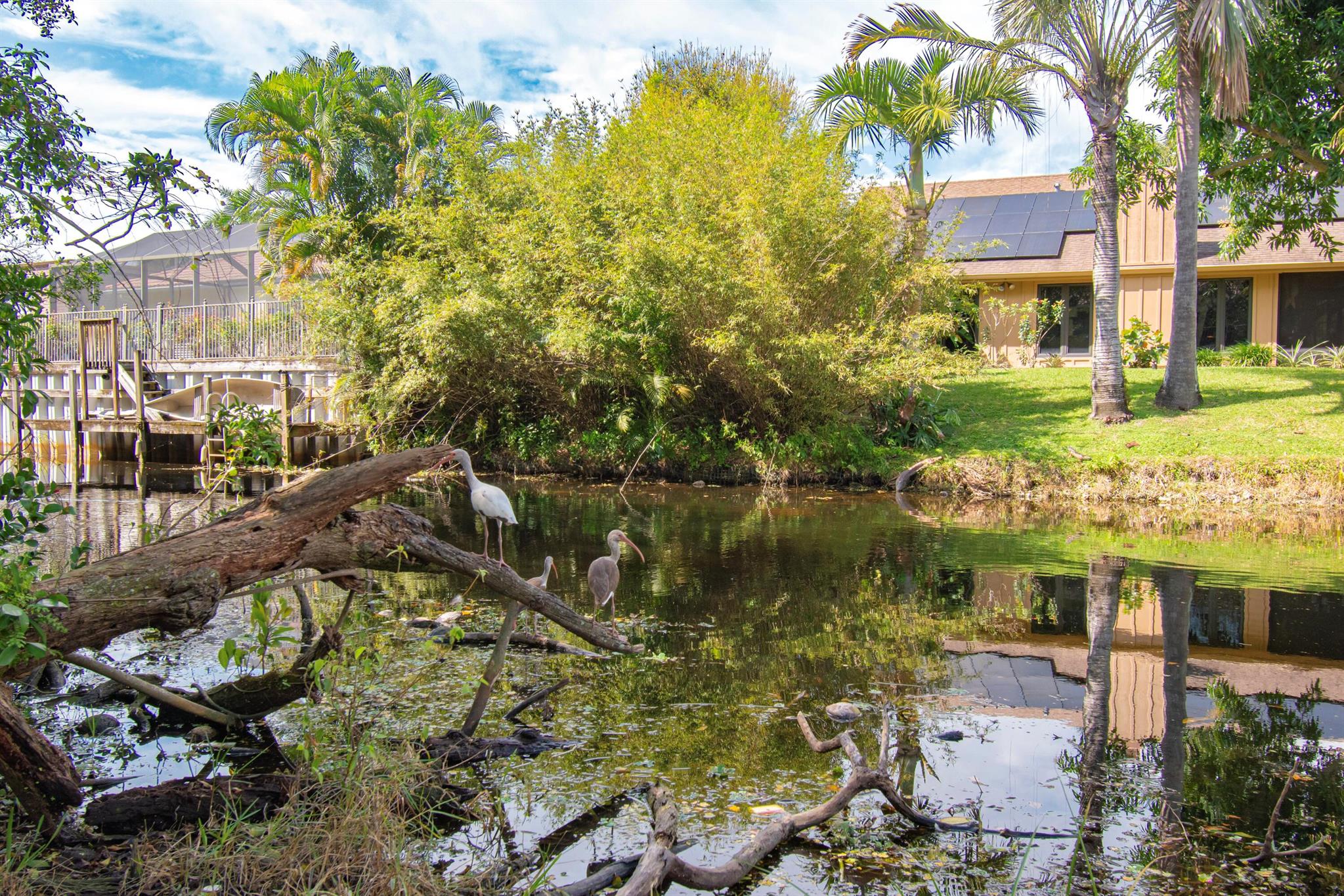 815 W Boynton Beach Boulevard 15-105