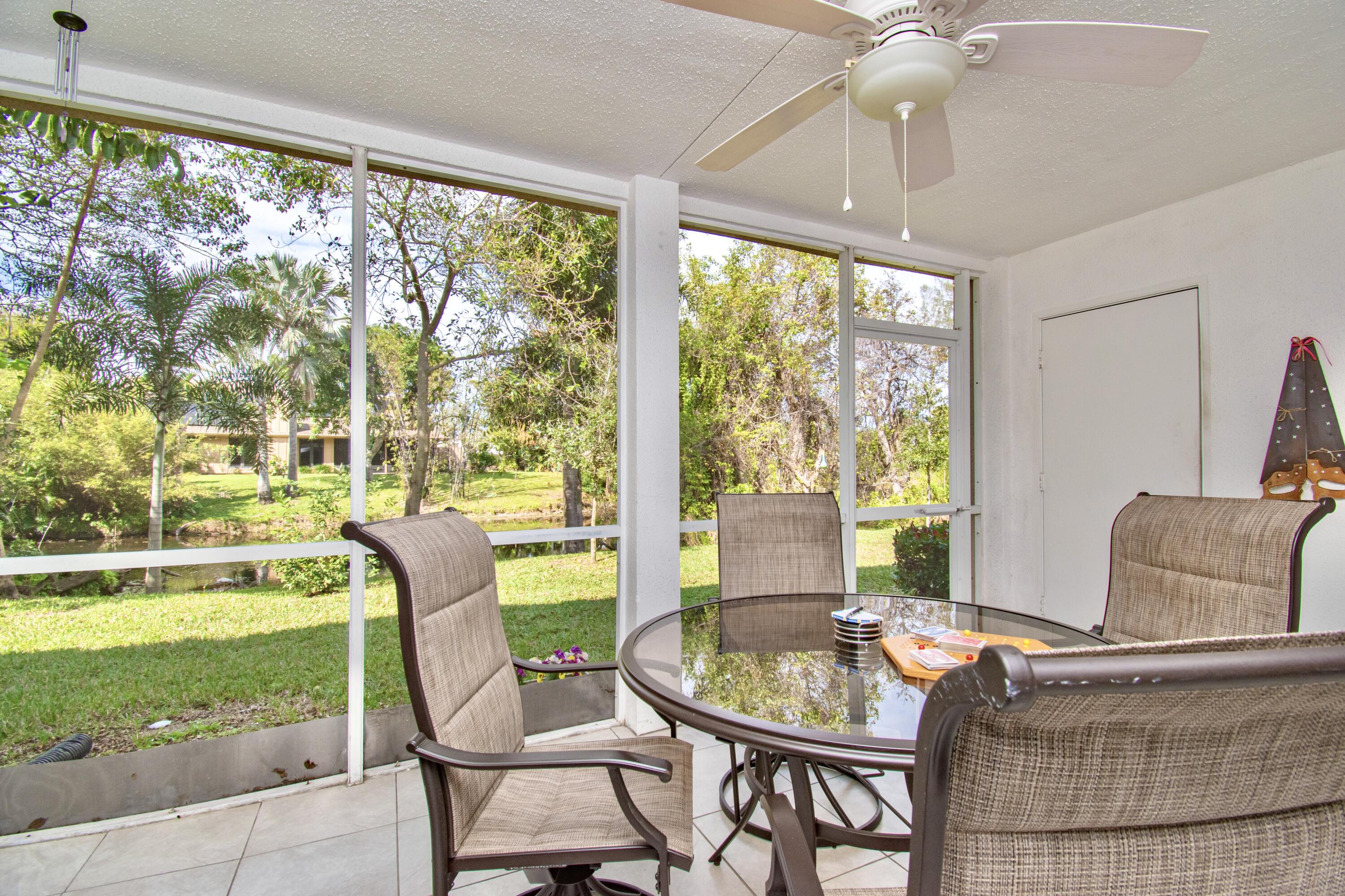 815 W Boynton Beach Boulevard 15-105