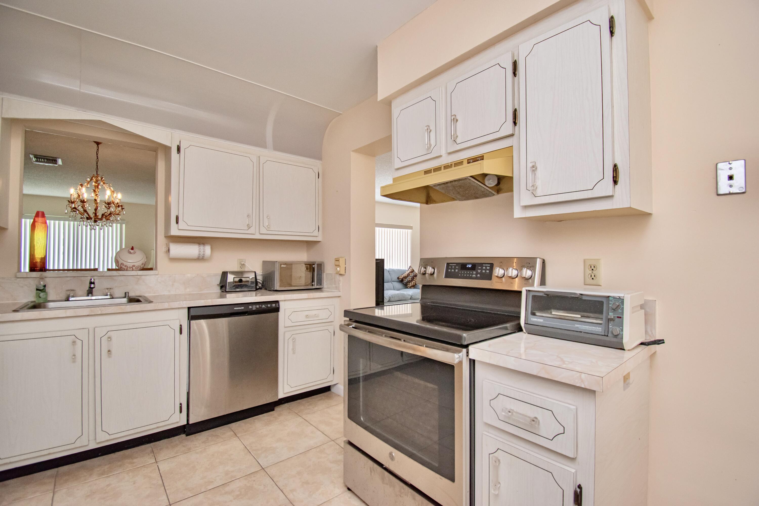 14771 Wildflower Lane