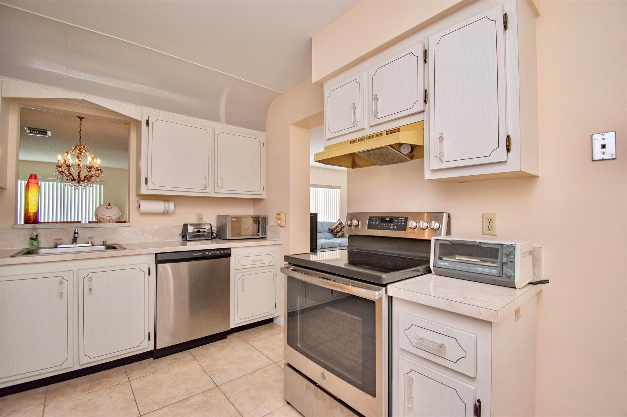 14771 Wildflower Lane