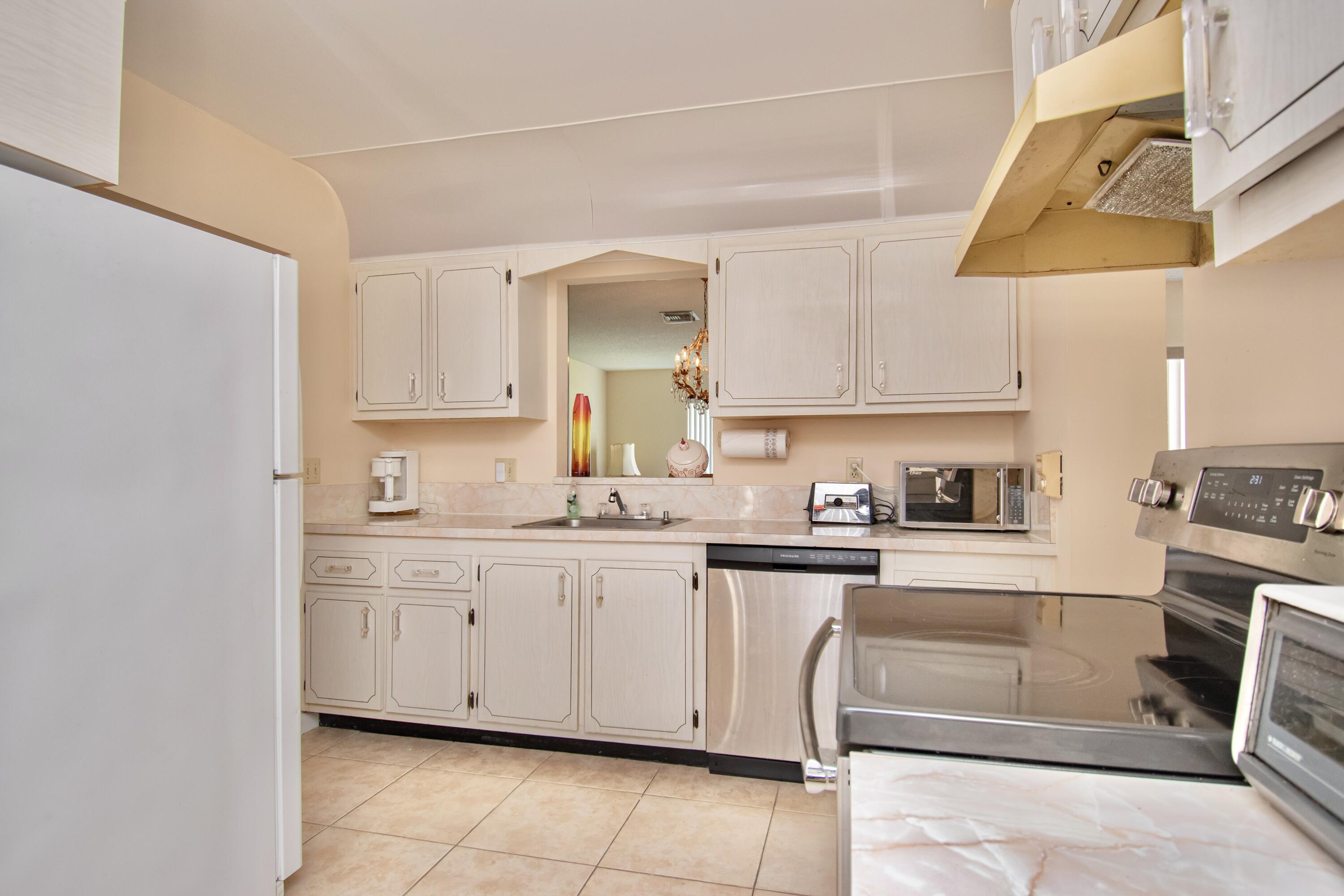 14771 Wildflower Lane