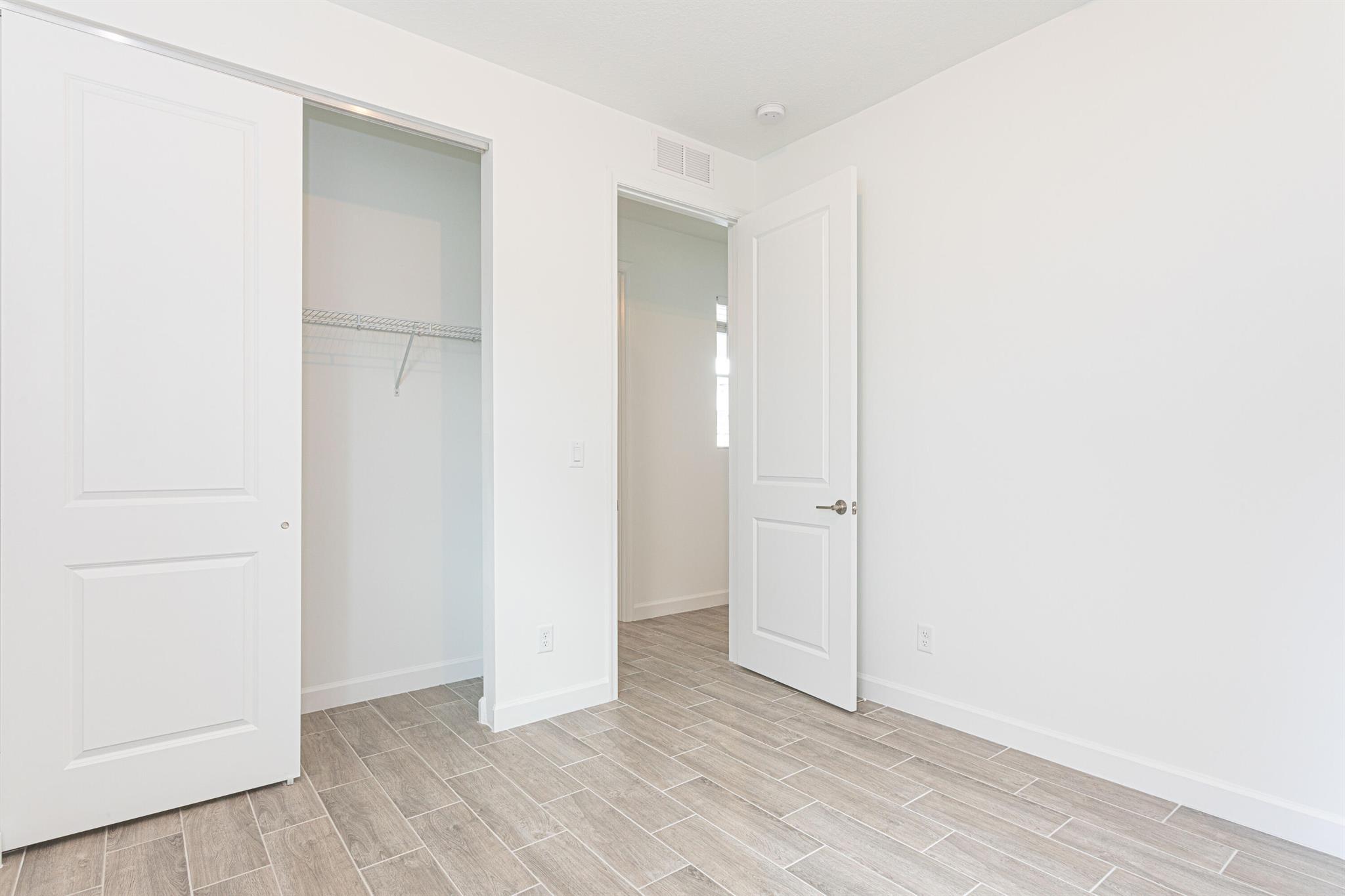 19082 Croft Mill Xing Crossing