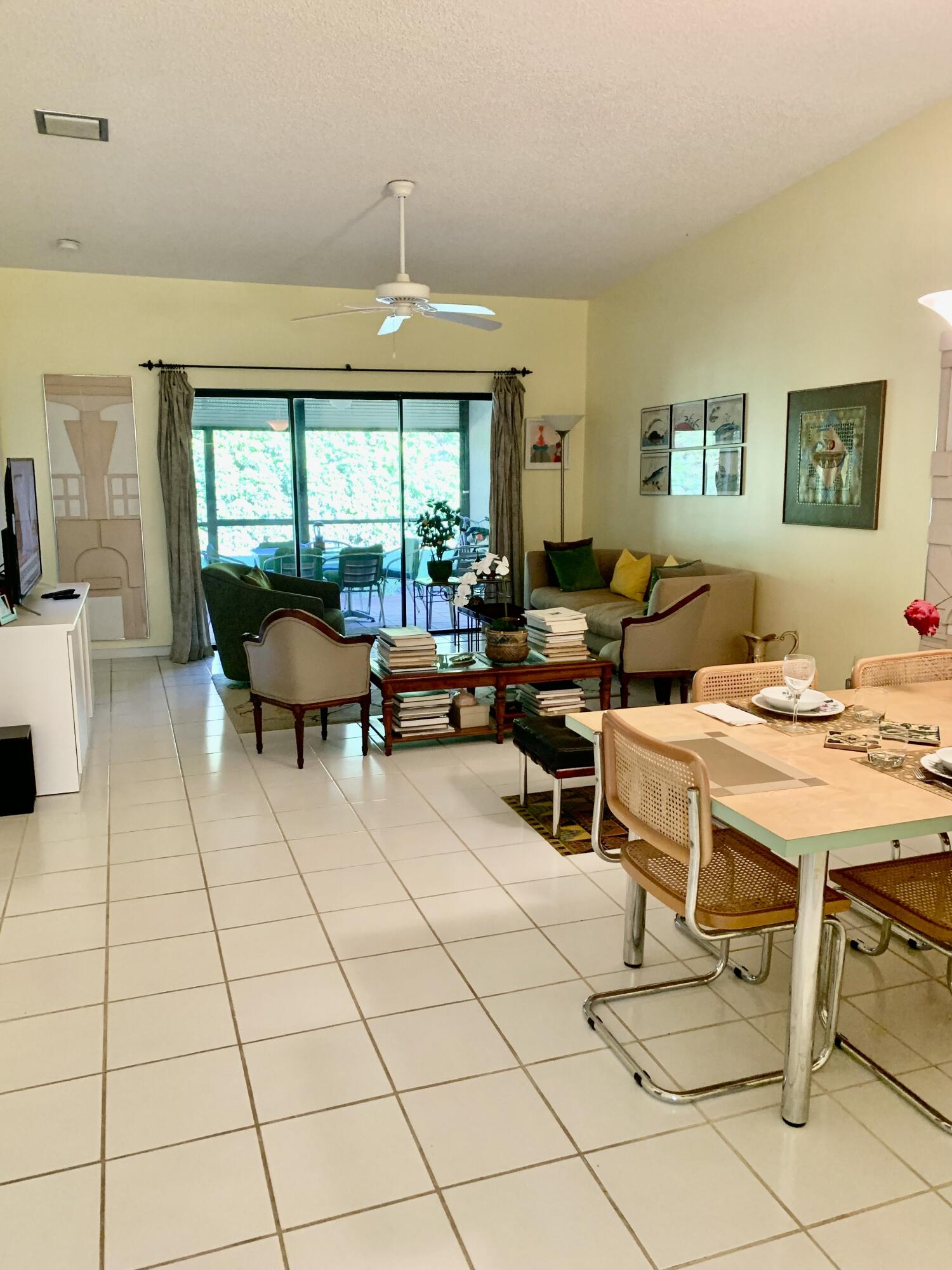 6827 Bridlewood Court