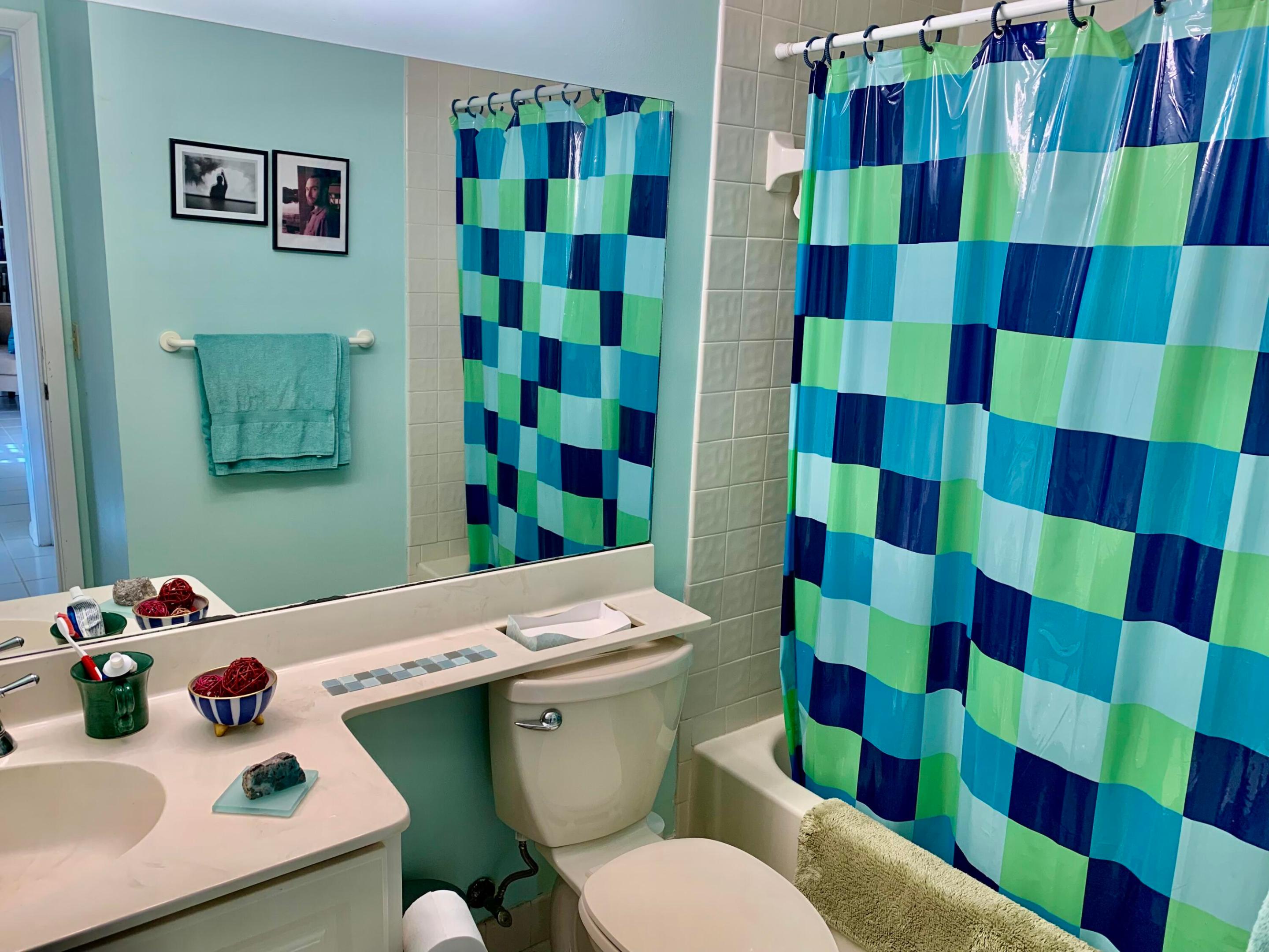 6827 Bridlewood Court