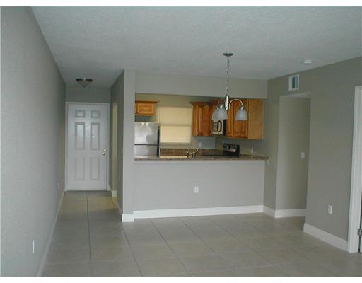 1566 Lake Crystal Drive F