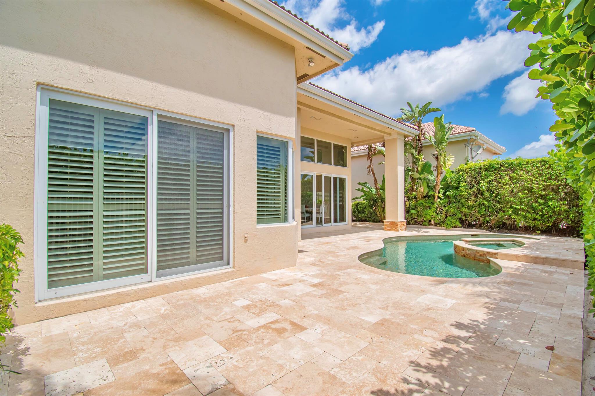 7090 Islegrove Place