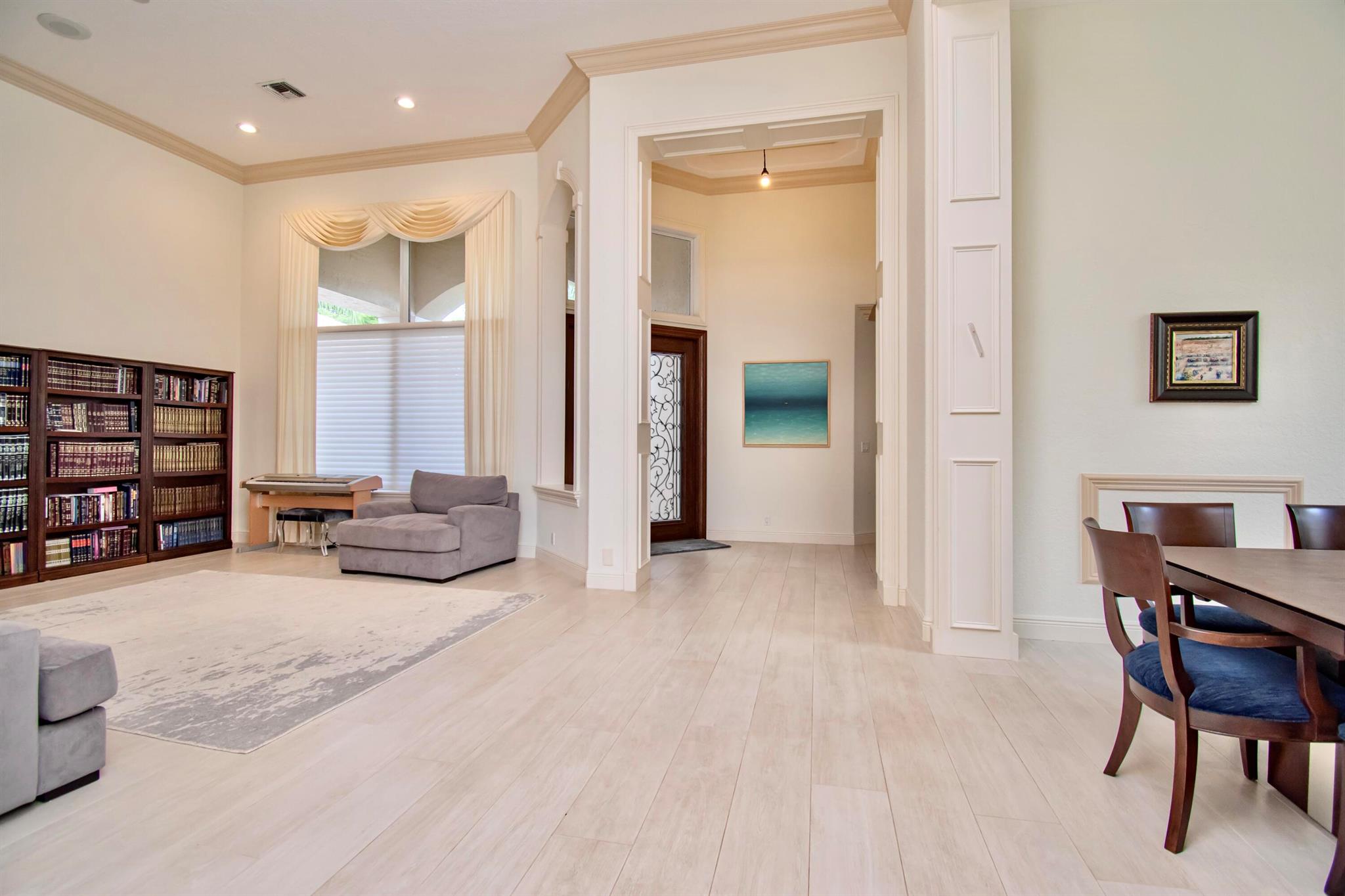 7090 Islegrove Place