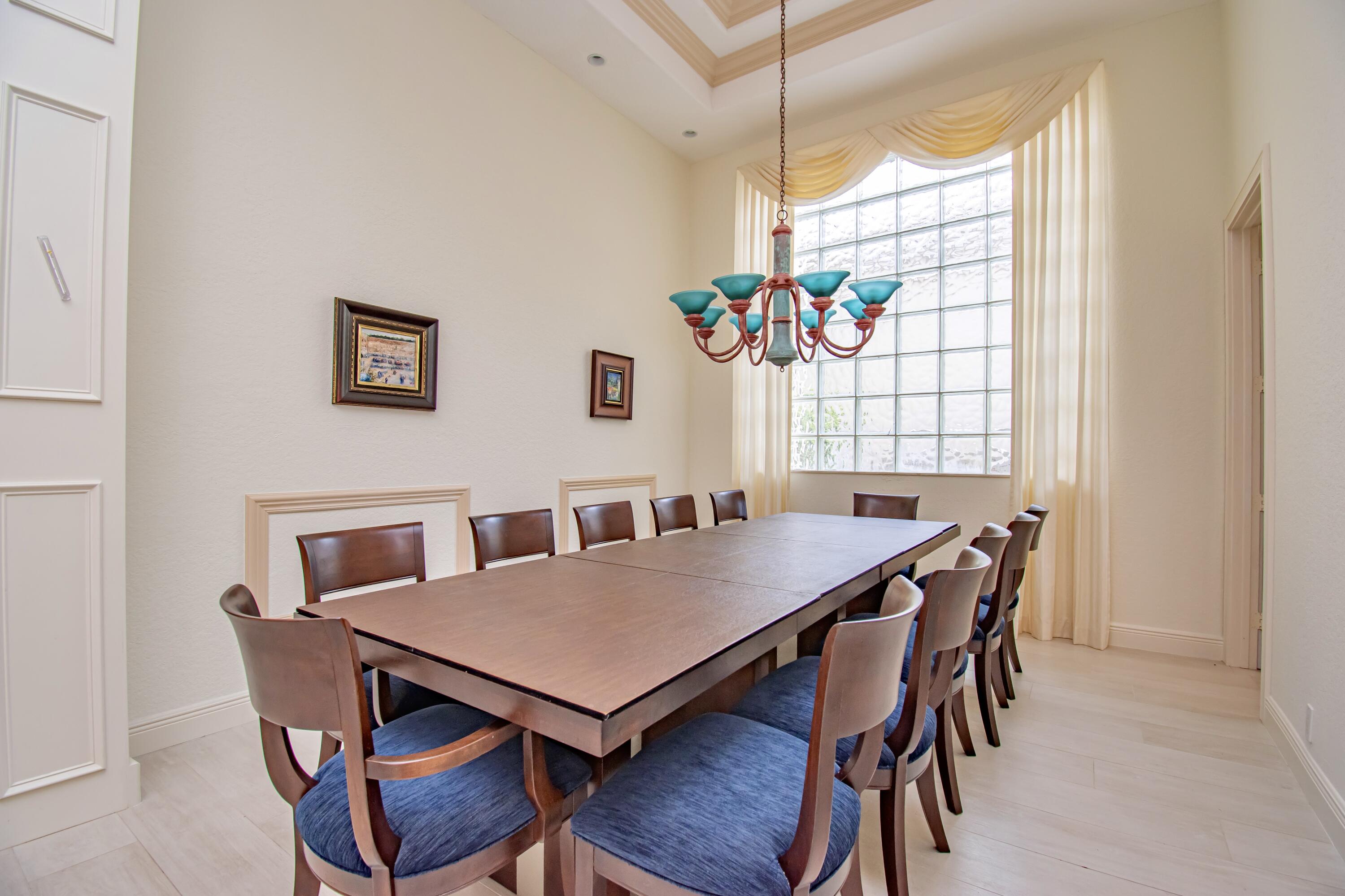 7090 Islegrove Place