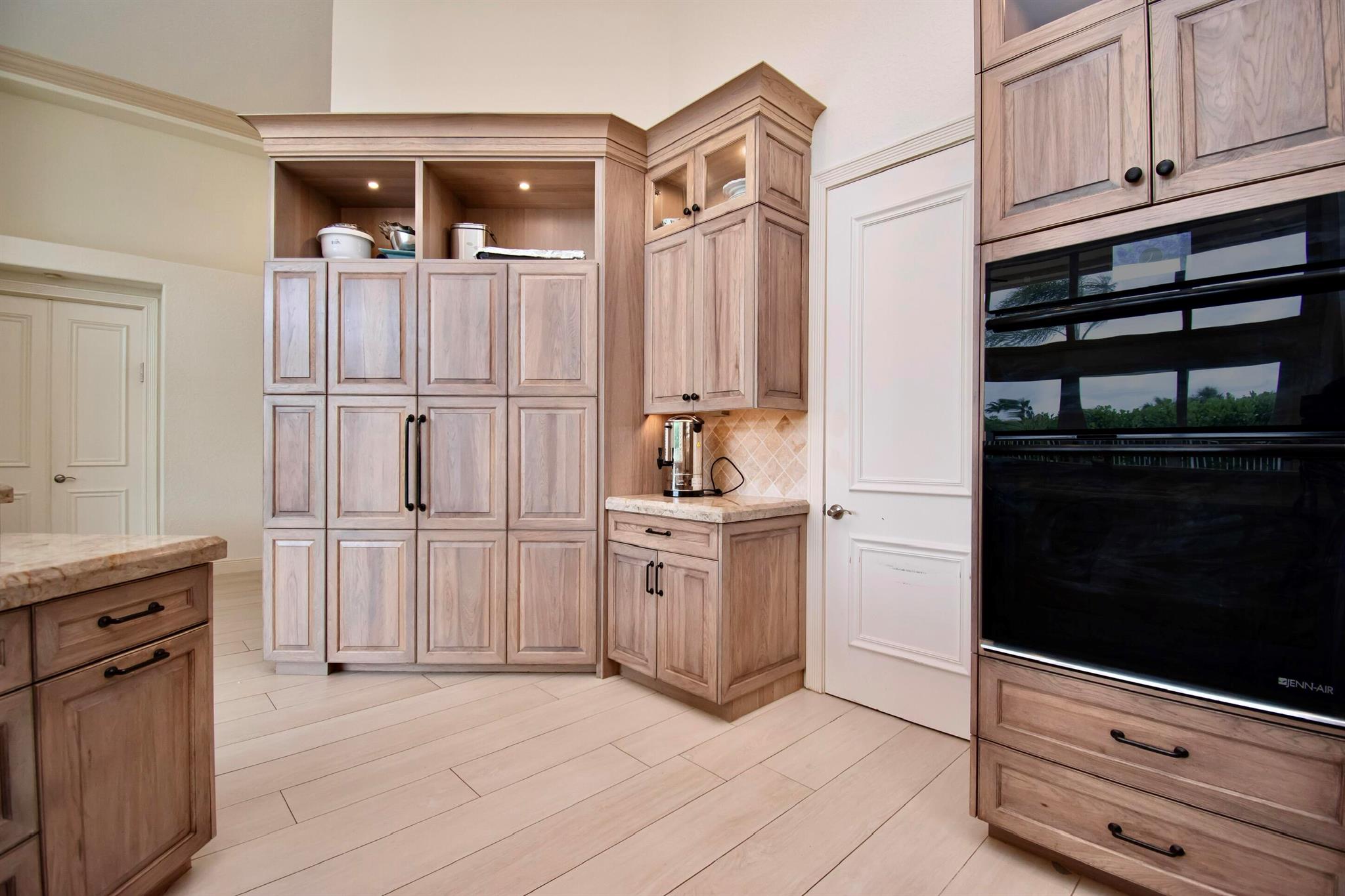 7090 Islegrove Place