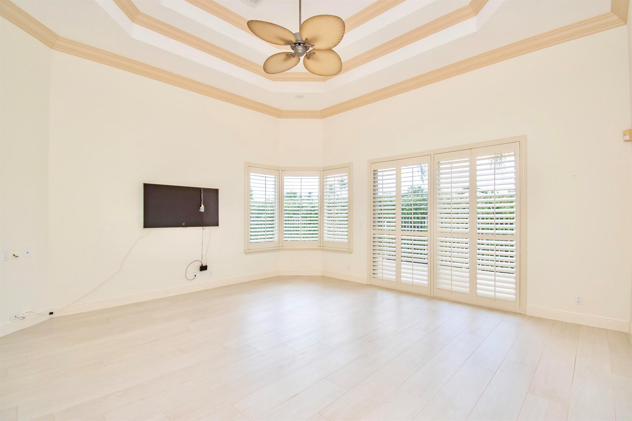 7090 Islegrove Place