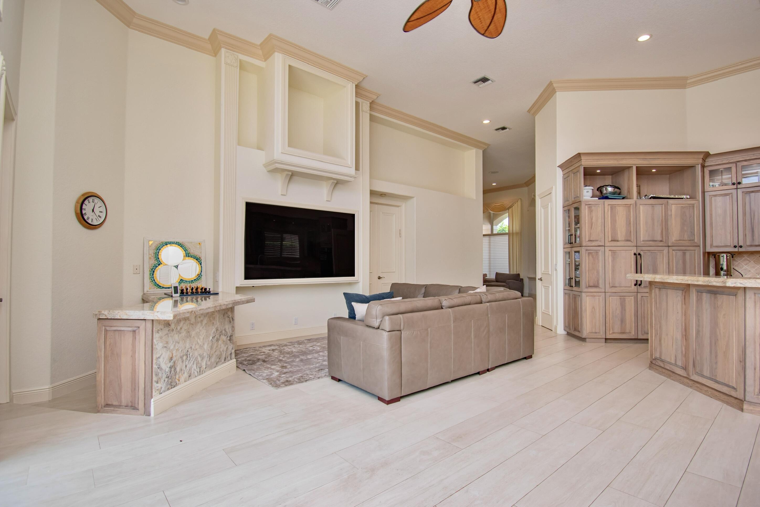 7090 Islegrove Place