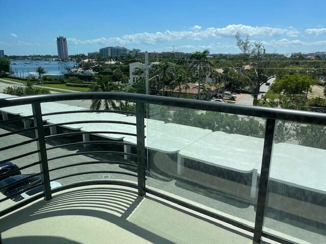 250 S Ocean Boulevard 3h