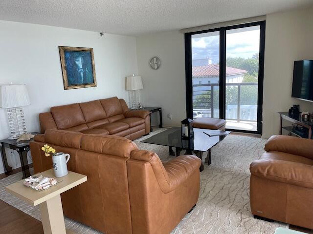 250 S Ocean Boulevard 3h