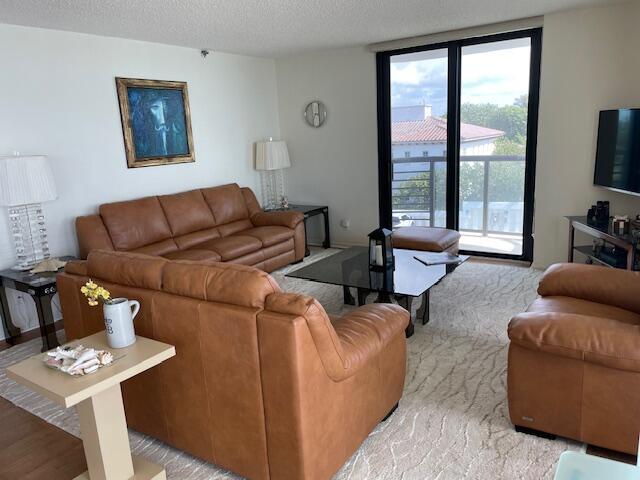 250 S Ocean Boulevard 3h