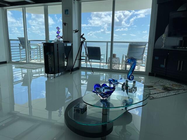 250 S Ocean Boulevard 12c