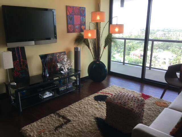 250 S Ocean Boulevard 12c