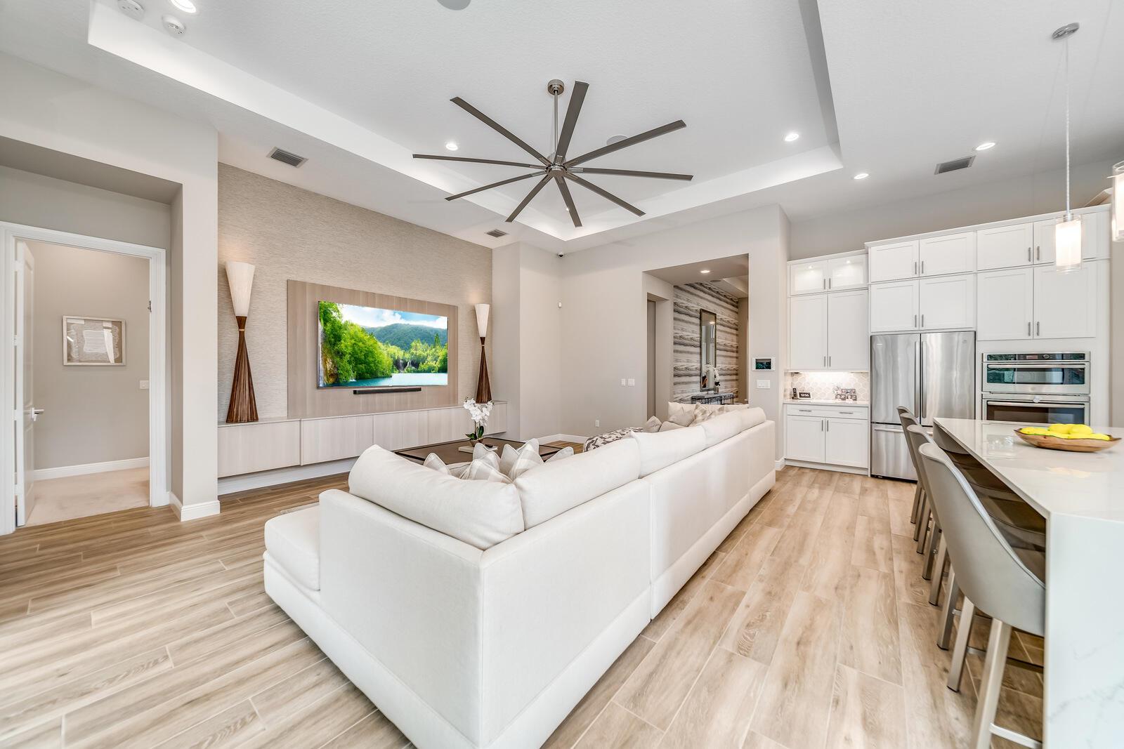 17970 Lake Azure Way