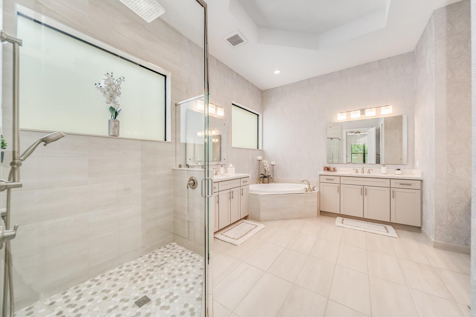 17970 Lake Azure Way