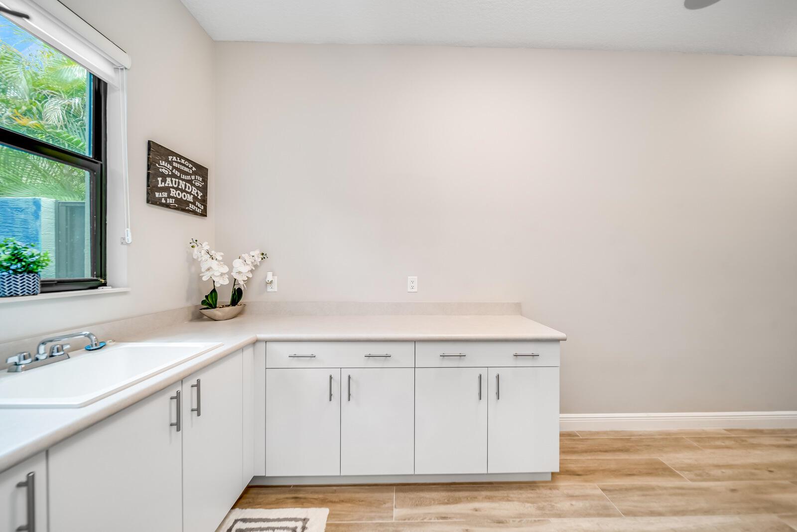 17970 Lake Azure Way